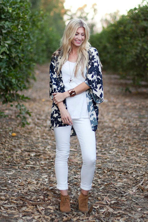 Kết quả hình ảnh cho Kimono áo dây + chân váy ngắn sao Châu Âu